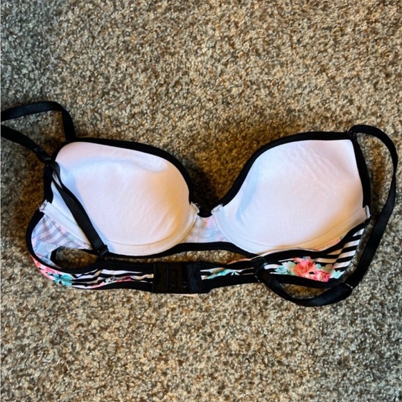 Candie's Black and Pink Floral Striped Bra - Picture 3 of 3